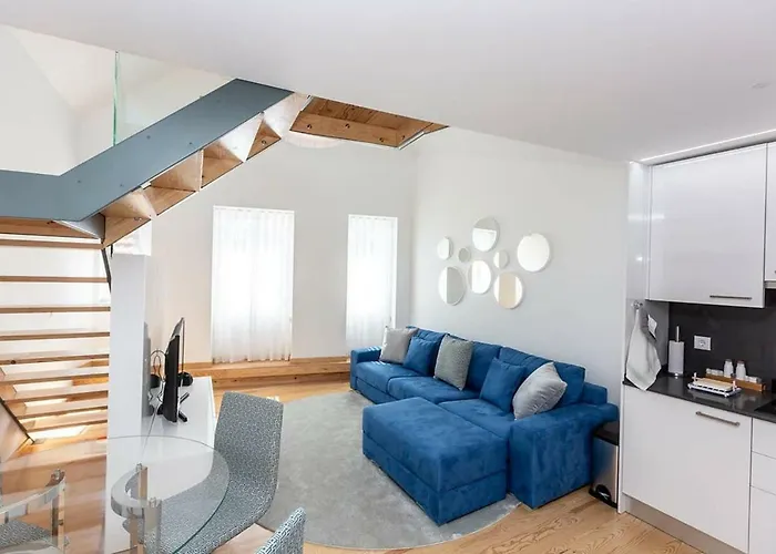 Seaside With A View - 200m Away From The Beach! *
