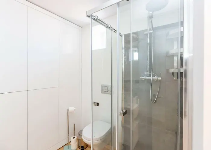 Seaside With A View - 200m Away From The Beach! Appartement